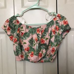 Floral off the shoulder Crop-top